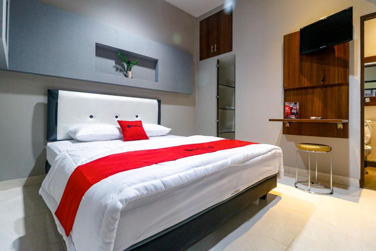 Reddoorz Near Kebon Jeruk Jacarta Exterior foto